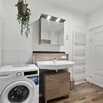 Backhome - Xl - Parkhaus - Fantastische Schlosslage - Smarttv - Waschmaschine - Netflix - 90qm - 24h Checkin - 2 Apartment *